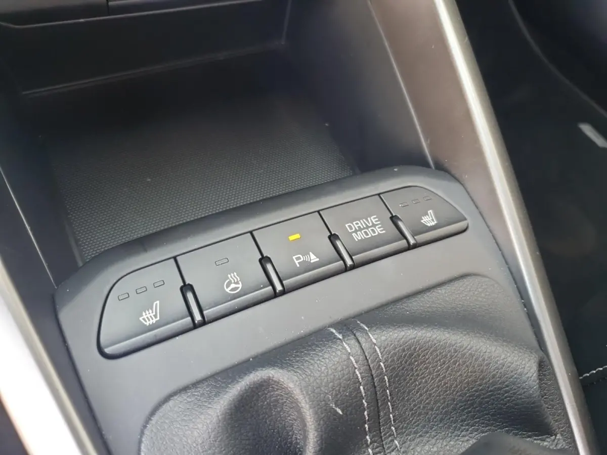 1.0T MHEV GT-PlusLine | Schuifdak | Stoel en stuurverwarming | Navigatie | Camera | Climate control | Cruise control | Getinte ramen achter | Parkeersensoren voor en achter |