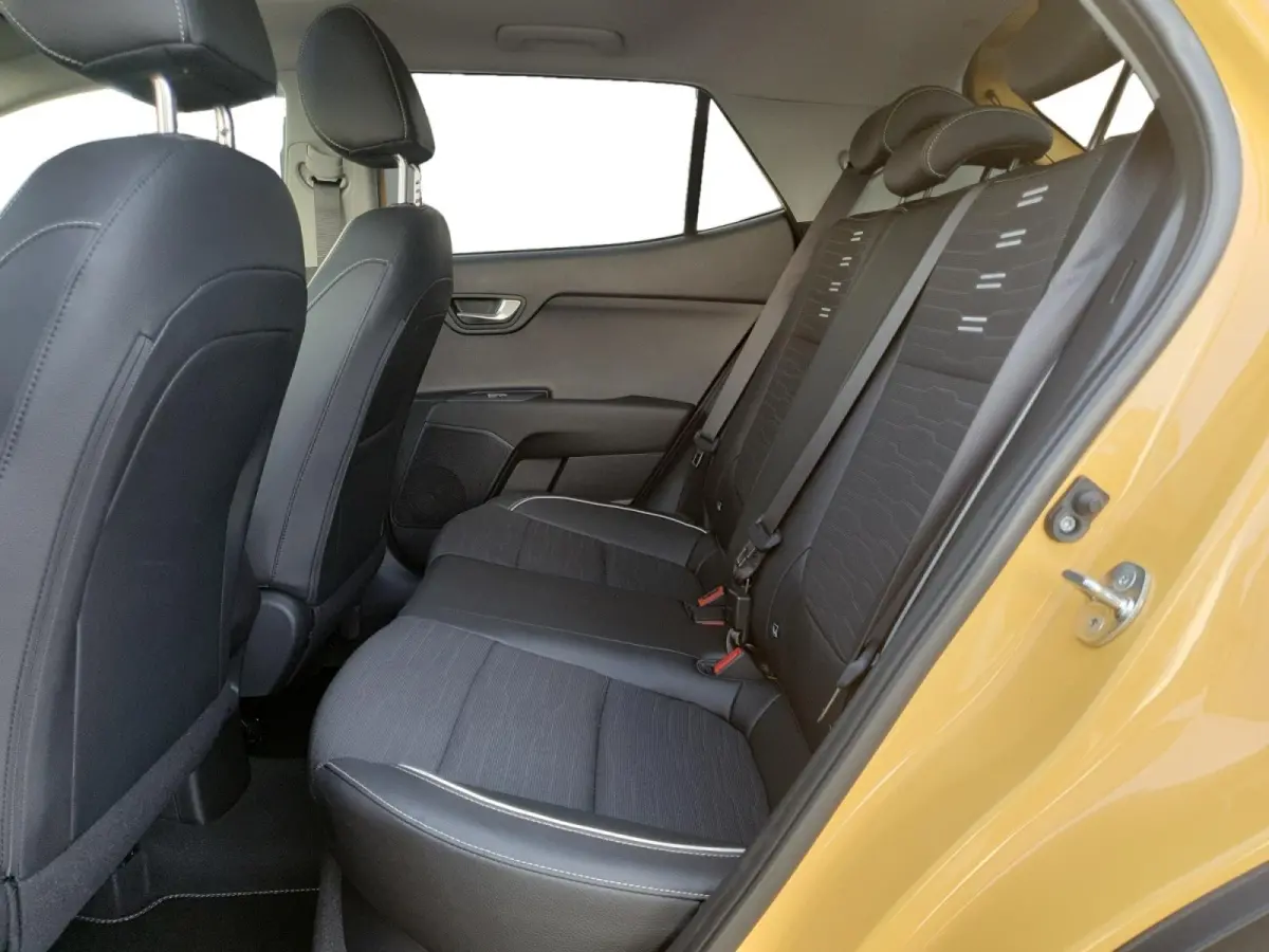 1.0T MHEV GT-PlusLine | Schuifdak | Stoel en stuurverwarming | Navigatie | Camera | Climate control | Cruise control | Getinte ramen achter | Parkeersensoren voor en achter |