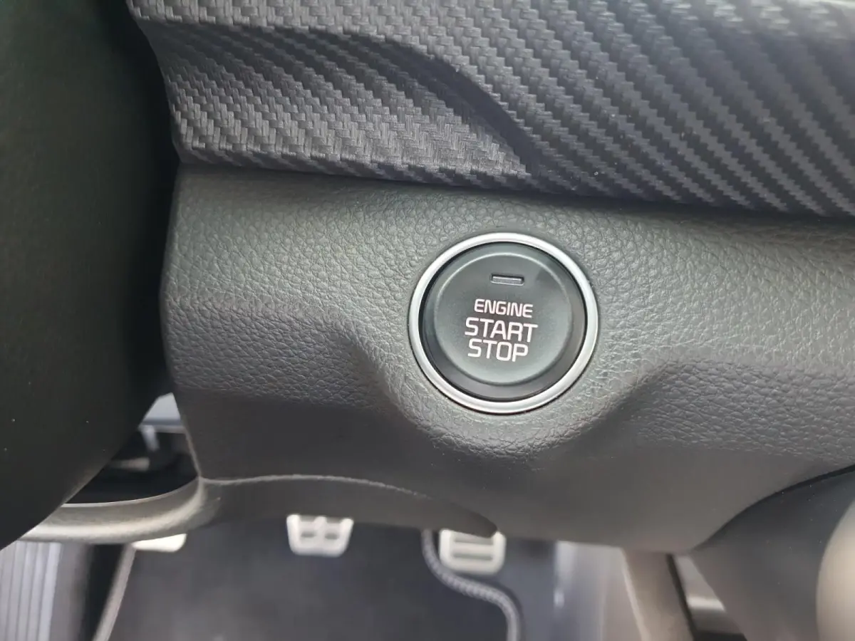 1.0T MHEV GT-PlusLine | Schuifdak | Stoel en stuurverwarming | Navigatie | Camera | Climate control | Cruise control | Getinte ramen achter | Parkeersensoren voor en achter |
