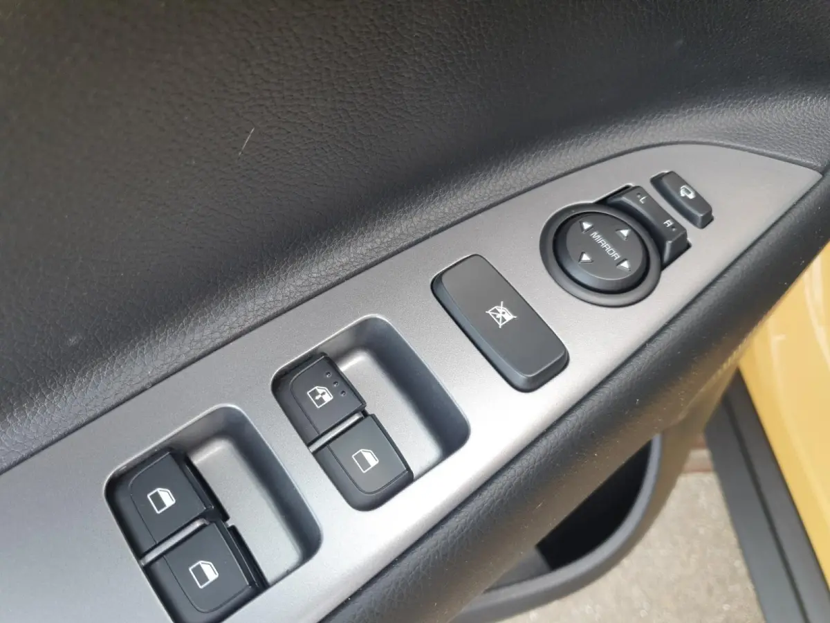 1.0T MHEV GT-PlusLine | Schuifdak | Stoel en stuurverwarming | Navigatie | Camera | Climate control | Cruise control | Getinte ramen achter | Parkeersensoren voor en achter |