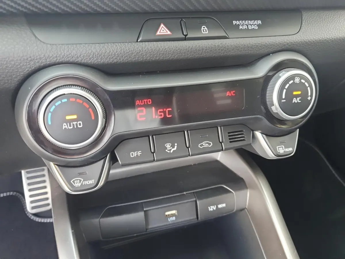 1.0T MHEV GT-PlusLine | Schuifdak | Stoel en stuurverwarming | Navigatie | Camera | Climate control | Cruise control | Getinte ramen achter | Parkeersensoren voor en achter |