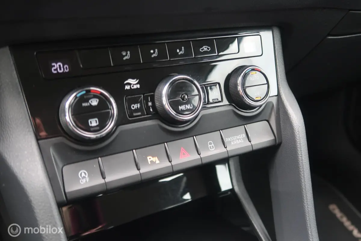 1.0 TSI Style Business,CARPLAY,NAVI,CLIMA,CAMERA