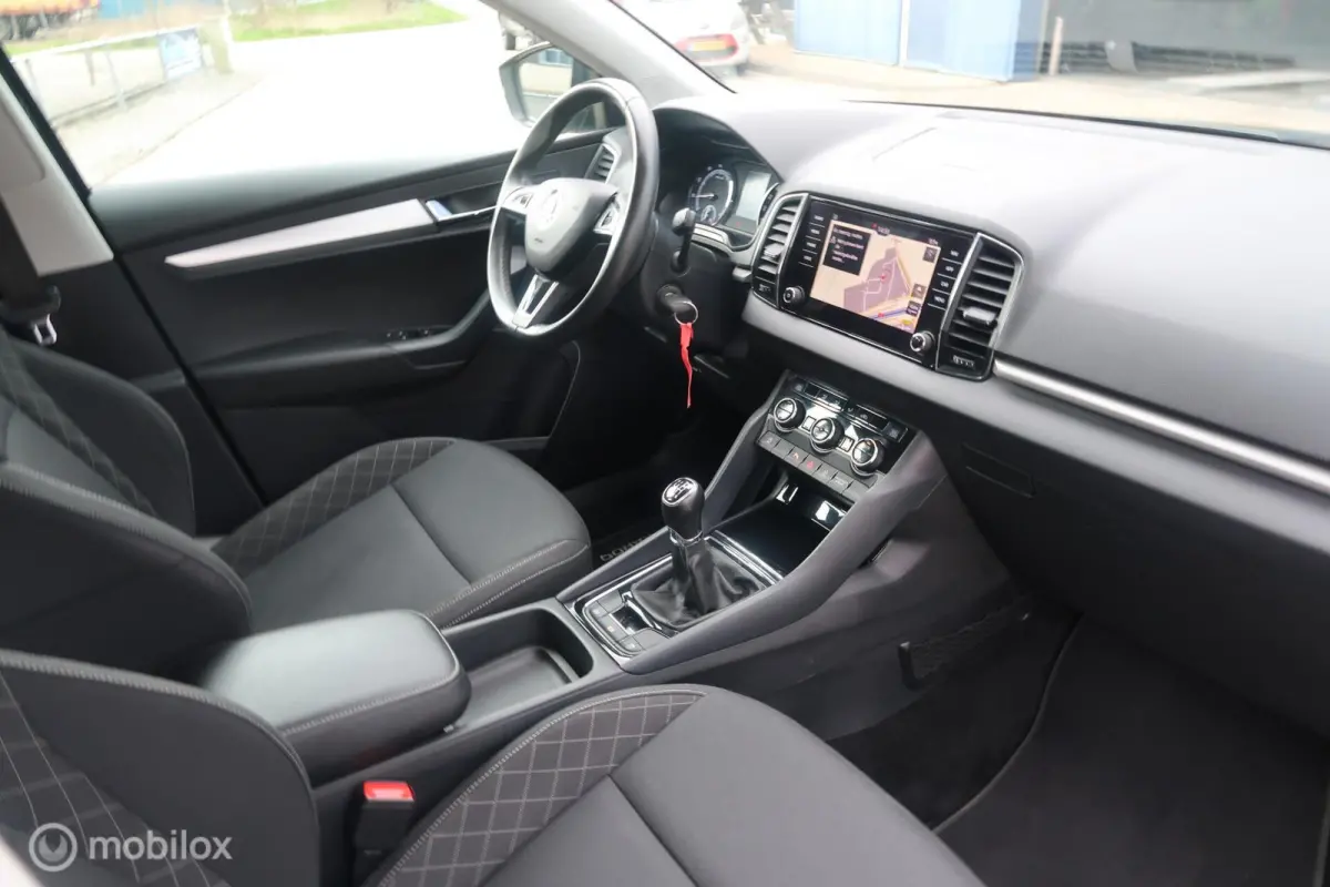 1.0 TSI Style Business,CARPLAY,NAVI,CLIMA,CAMERA