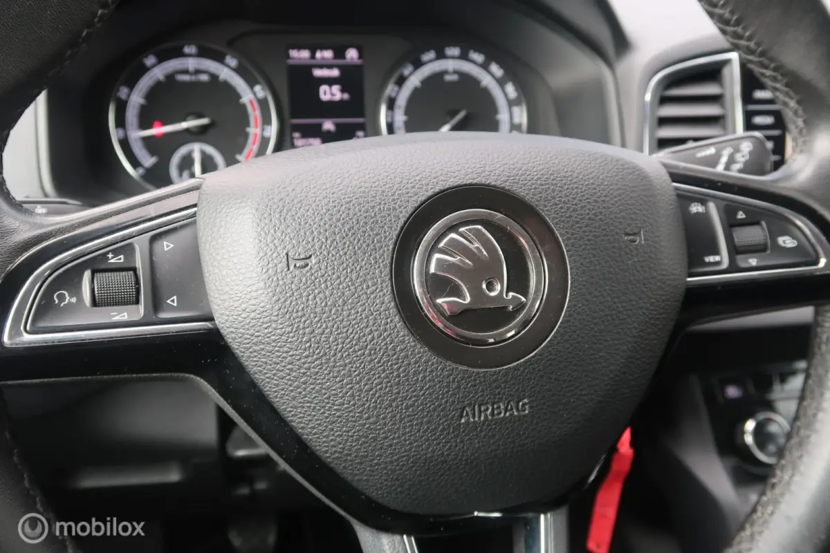 1.0 TSI Style Business,CARPLAY,NAVI,CLIMA,CAMERA