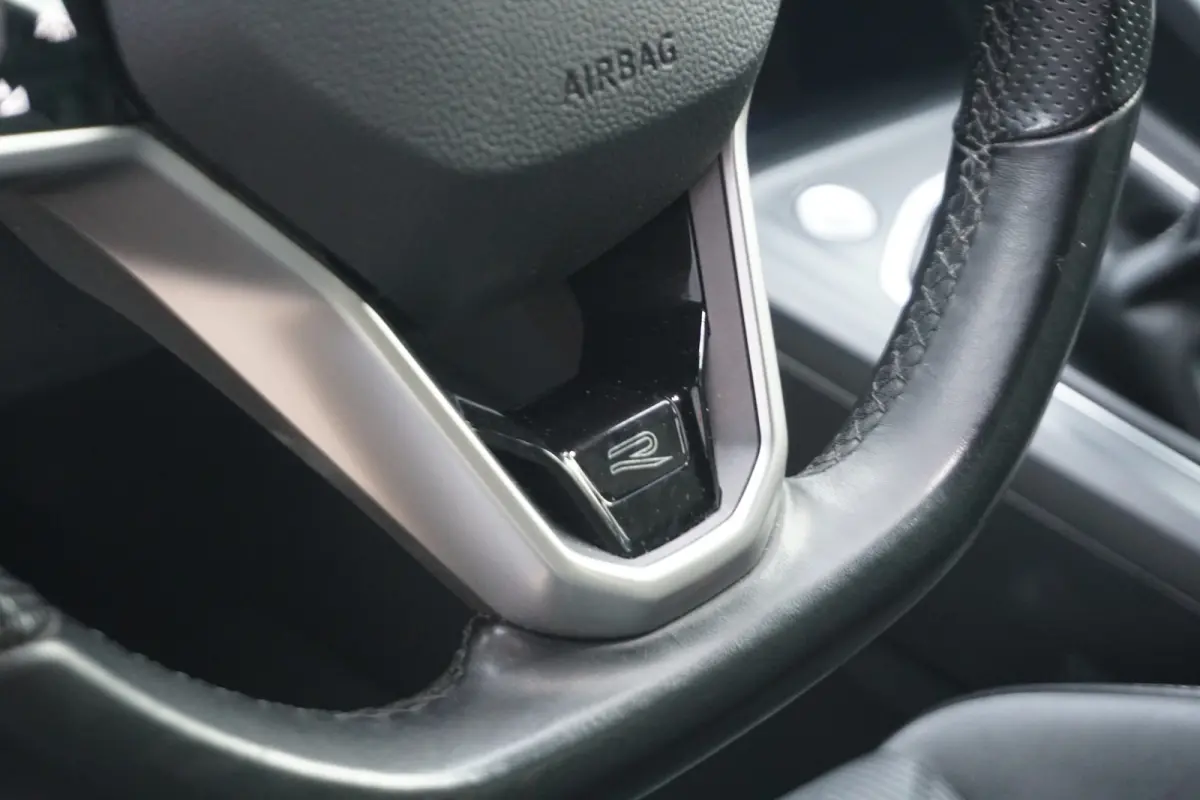 1.5 TSI R-Line | IQ LED | CAMERA | Harman/Kardon | ACC |