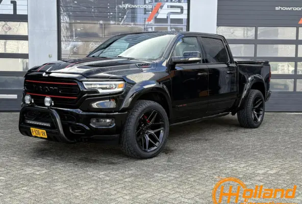 1500 4X4 5.7 V8 4x4 Crew Cab Limited