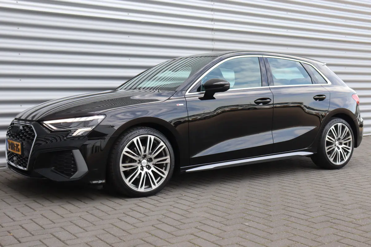 35 TFSI 150PK S EDITION AUTOMAAT / NAVI / LEDER / CLIMA / FULL-LED / PDC / KEYLESS / 18" LMV / CAMERA / 2X S-LINE / ADAPT. CRUISECONTROL !!