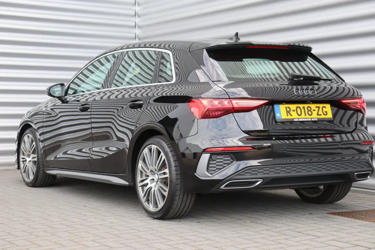 35 TFSI 150PK S EDITION AUTOMAAT / NAVI / LEDER / CLIMA / FULL-LED / PDC / KEYLESS / 18" LMV / CAMERA / 2X S-LINE / ADAPT. CRUISECONTROL !!