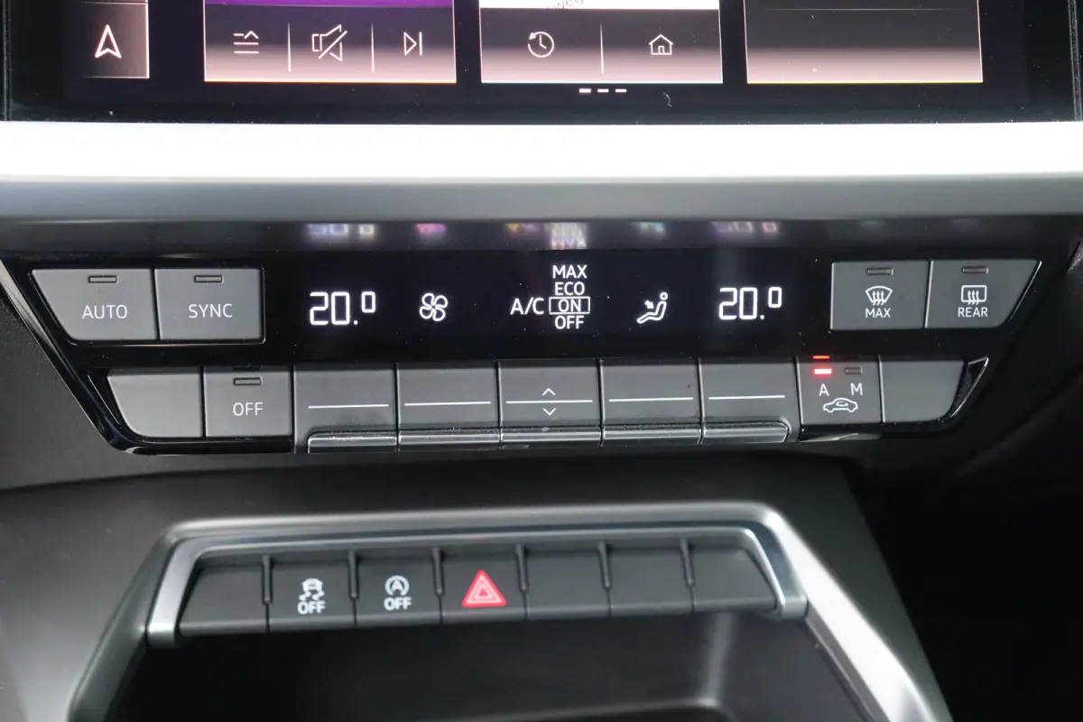 35 TFSI 150PK S EDITION AUTOMAAT / NAVI / LEDER / CLIMA / FULL-LED / PDC / KEYLESS / 18" LMV / CAMERA / 2X S-LINE / ADAPT. CRUISECONTROL !!