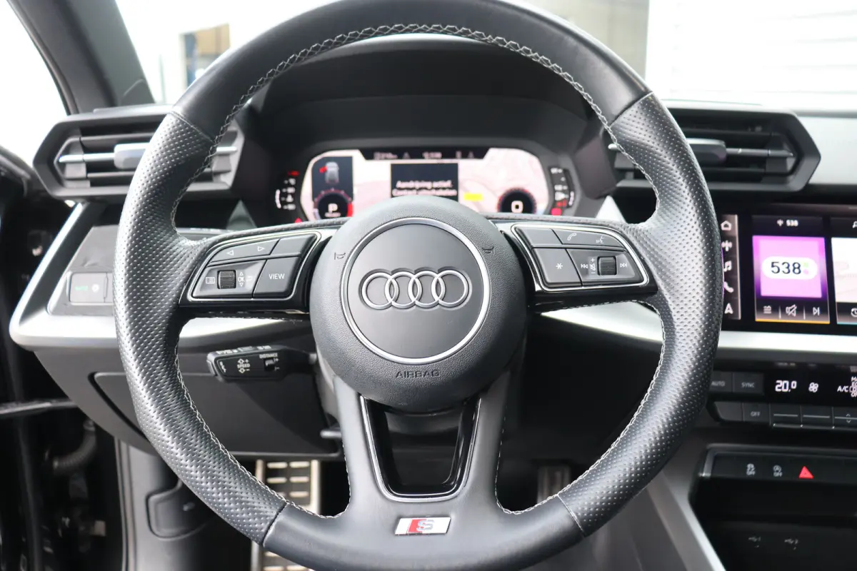 35 TFSI 150PK S EDITION AUTOMAAT / NAVI / LEDER / CLIMA / FULL-LED / PDC / KEYLESS / 18" LMV / CAMERA / 2X S-LINE / ADAPT. CRUISECONTROL !!
