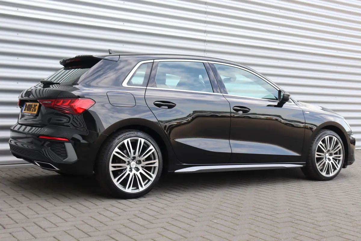 35 TFSI 150PK S EDITION AUTOMAAT / NAVI / LEDER / CLIMA / FULL-LED / PDC / KEYLESS / 18" LMV / CAMERA / 2X S-LINE / ADAPT. CRUISECONTROL !!