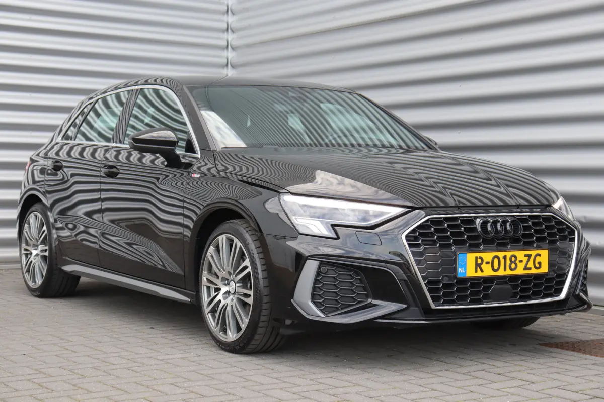35 TFSI 150PK S EDITION AUTOMAAT / NAVI / LEDER / CLIMA / FULL-LED / PDC / KEYLESS / 18" LMV / CAMERA / 2X S-LINE / ADAPT. CRUISECONTROL !!
