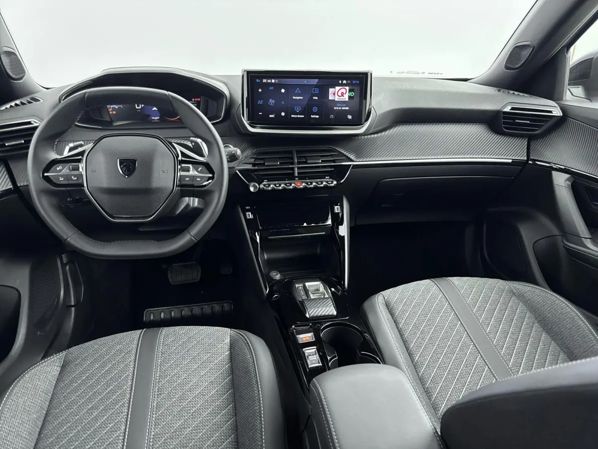 1.2 Hybrid 145 Allure | Dodehoek detectie | Camera | Navigatie | Adaptieve cruise control |