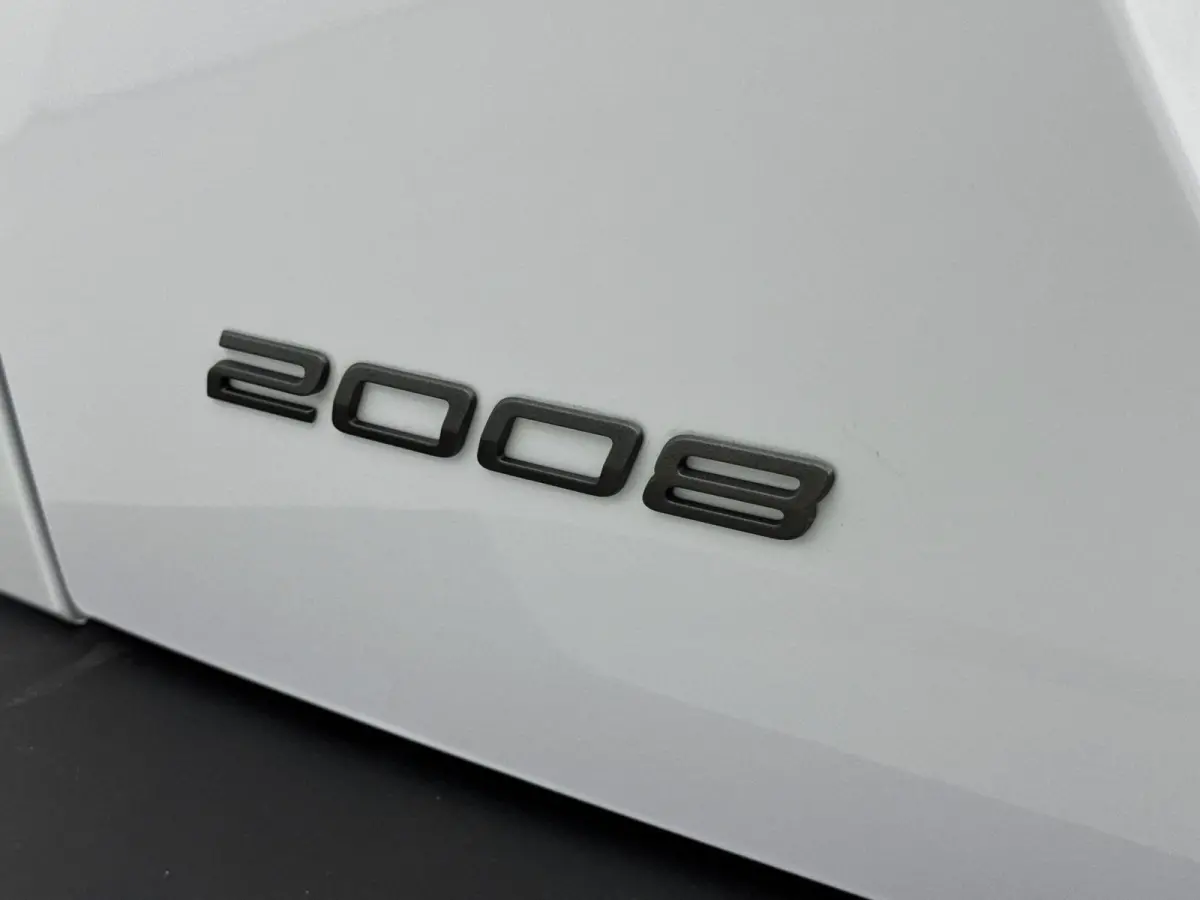 1.2 Hybrid 145 Allure | Dodehoek detectie | Camera | Navigatie | Adaptieve cruise control |