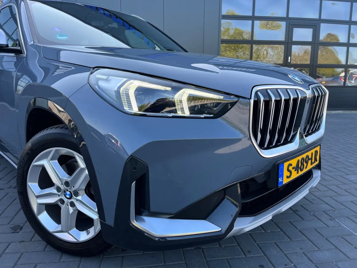 SDrive18i NL.Auto/Individual/Leder/360Camera/Widescreen/Adaptive-Cruise/1Ste Eigenaar/Dealer Onderhouden