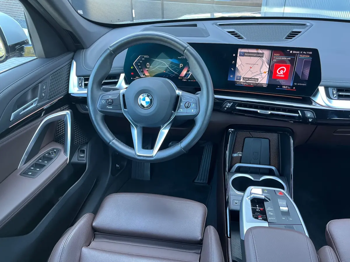 SDrive18i NL.Auto/Individual/Leder/360Camera/Widescreen/Adaptive-Cruise/1Ste Eigenaar/Dealer Onderhouden
