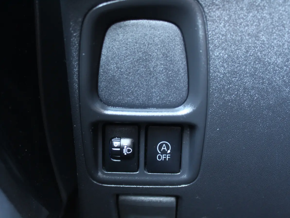 1.0 VVT-i x-fun AIRCO | CV | LED | STB | BLUETOOTH | ELRM | ISOFIX