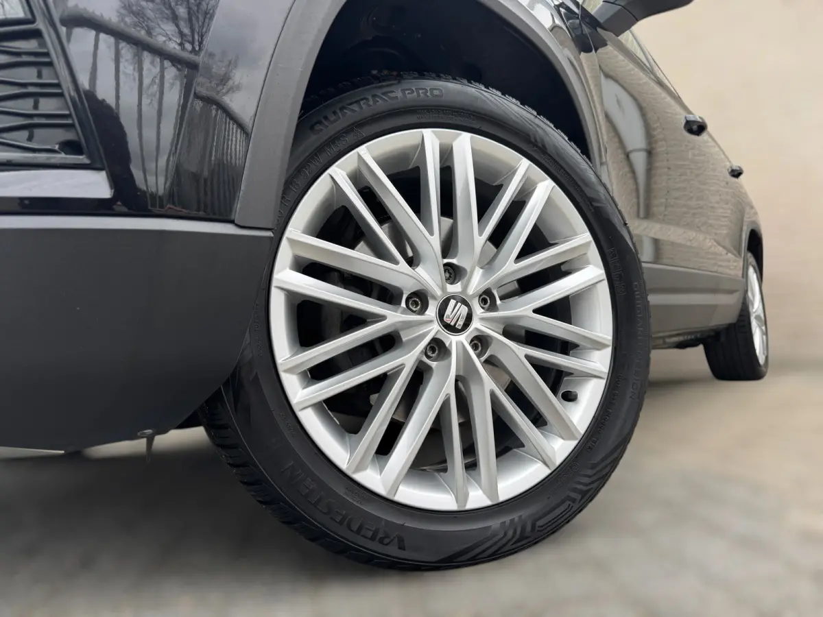 1.4 EcoTSI Xcellence CAMERA / PDC / CRUISE / CARPLAY / NAVI / ECC / NL AUTO / GOED ONDERHOUDEN / ALCANTARA / ZWARTE HEM
