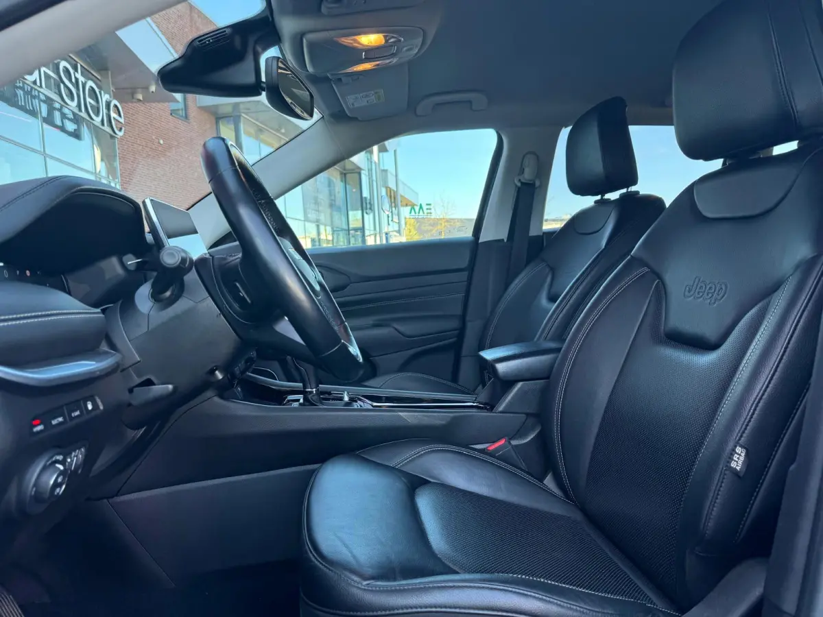 4xe 240 Plug-in Hybrid S | Camera | Leder | Stoelverwarming