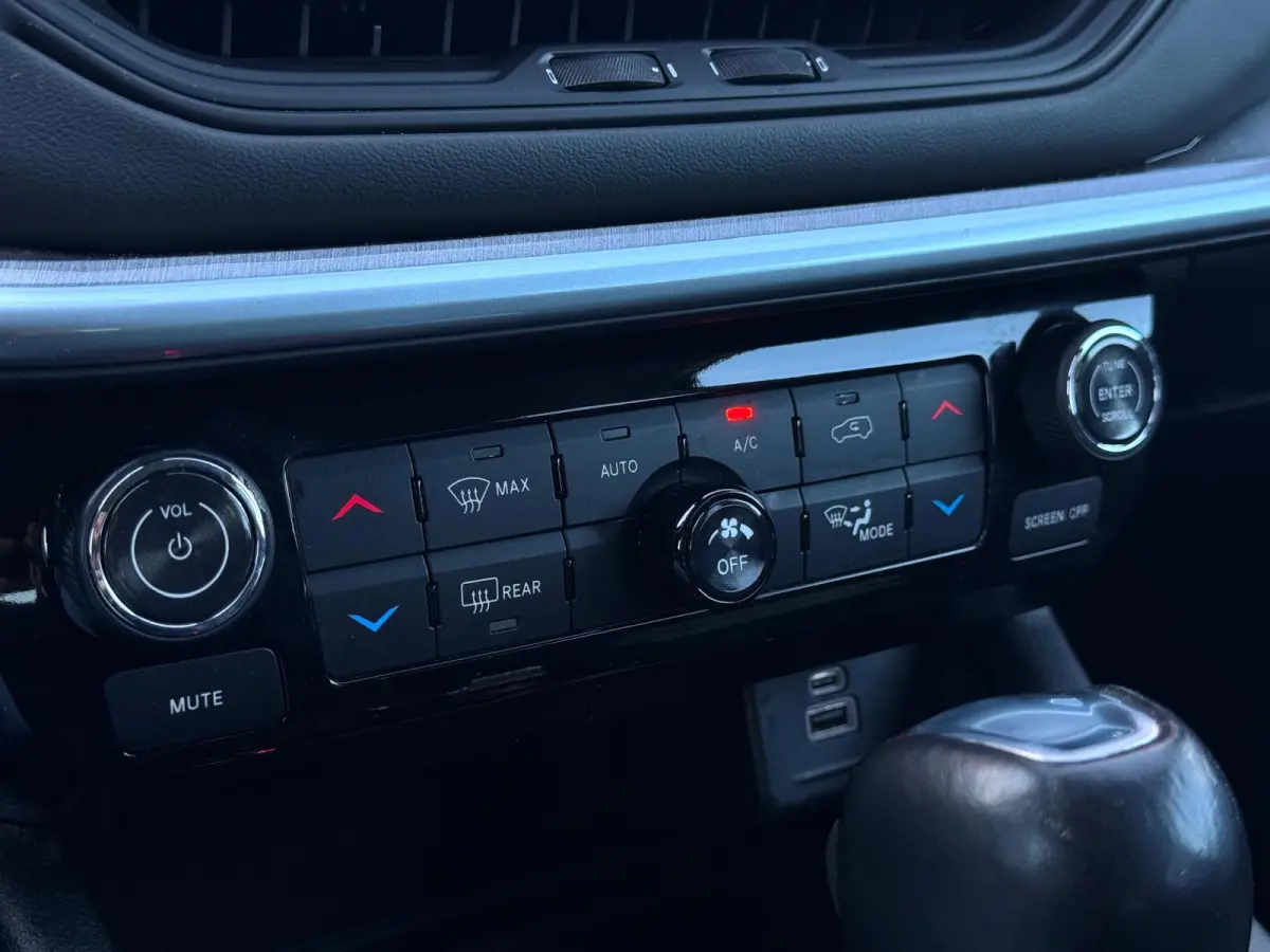4xe 240 Plug-in Hybrid S | Camera | Leder | Stoelverwarming