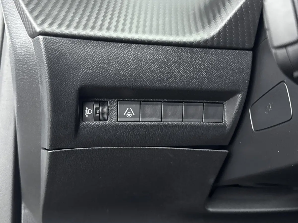 SUV 145pk Allure Hybrid | Adaptieve Cruise Control | 360 Camera | LED Koplampen | Navigatie | CarPlay