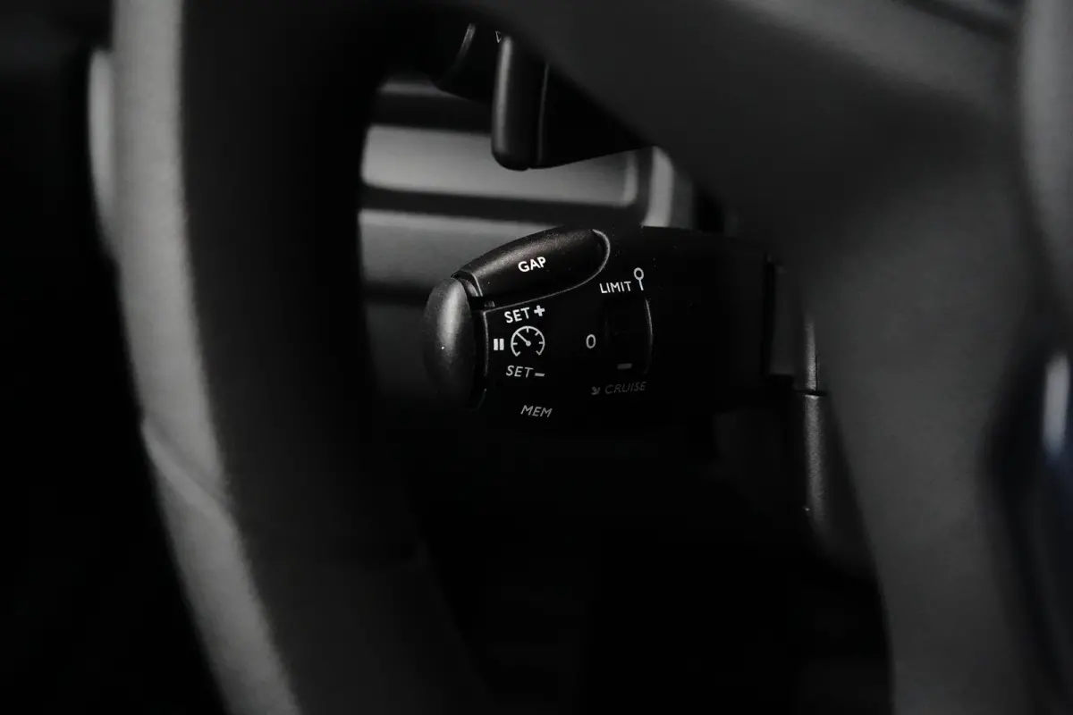 2.0 Blue HDi 180 S&S L2 Airco | Adaptive Cruise control |