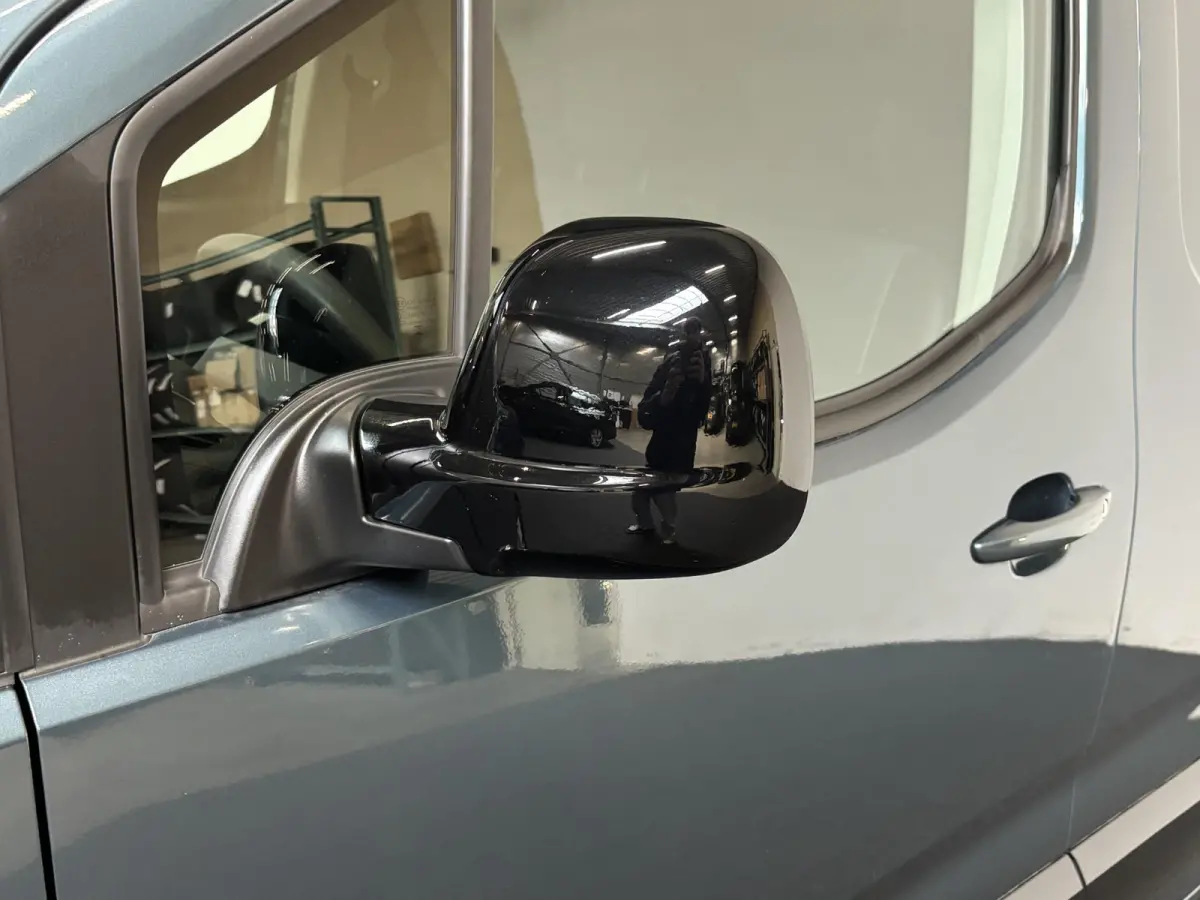 1.5 HDI 130PK L1 130PK NIEUW MODEL Airco Cruise Control  LM velgen Navi Trekhaak PDC V&A Camera