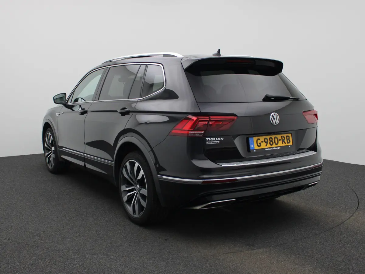 1.5 TSI Highline Business R | Automaat | Panoramadak | Stoelverwarming | Achteruitrijcamera | Parkeersensoren |