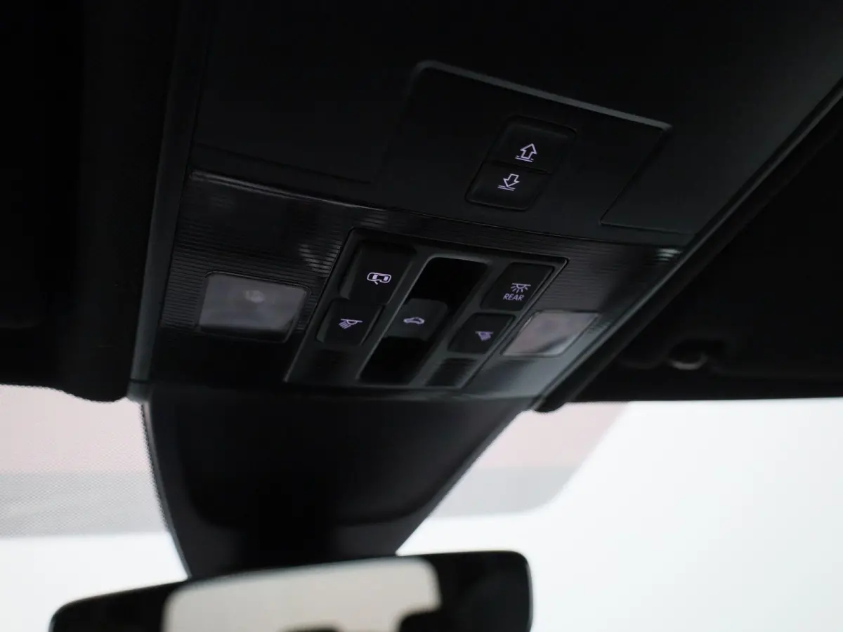 1.5 TSI Highline Business R | Automaat | Panoramadak | Stoelverwarming | Achteruitrijcamera | Parkeersensoren |