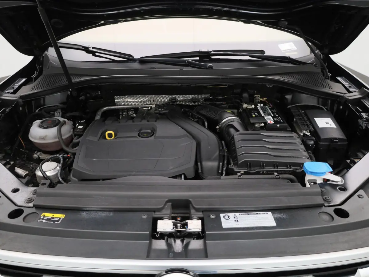 1.5 TSI Highline Business R | Automaat | Panoramadak | Stoelverwarming | Achteruitrijcamera | Parkeersensoren |
