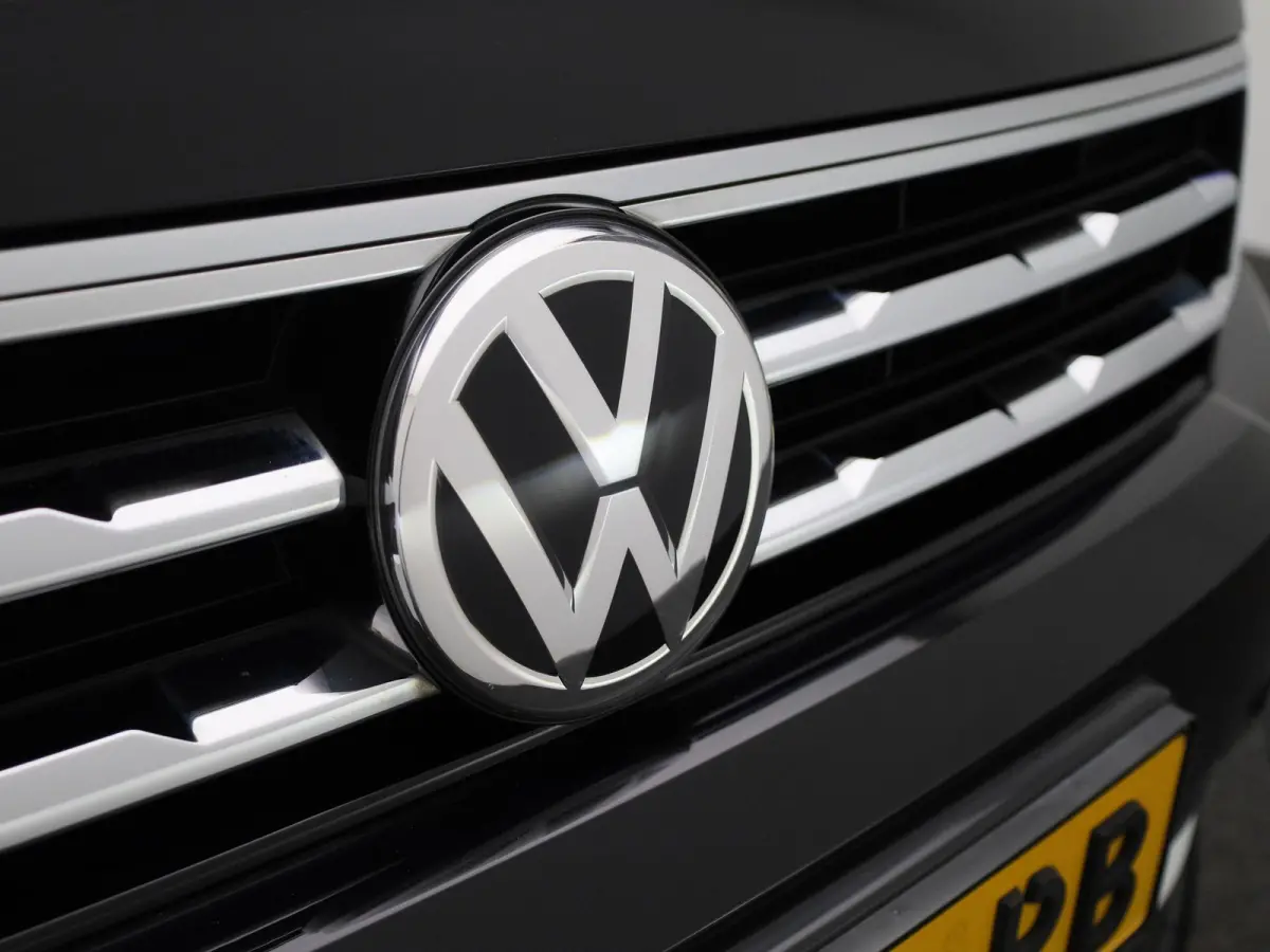 1.5 TSI Highline Business R | Automaat | Panoramadak | Stoelverwarming | Achteruitrijcamera | Parkeersensoren |