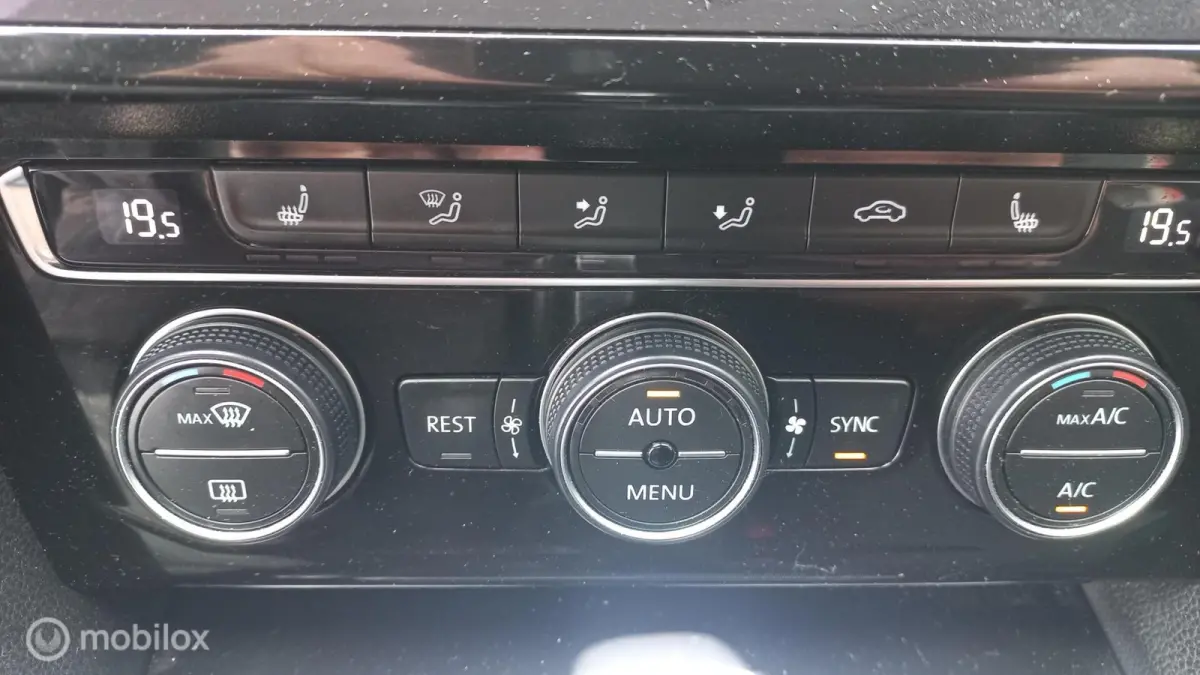 2.0 TDI Business R/ORIGINEEL NEDERLANDS/TREKHAAK