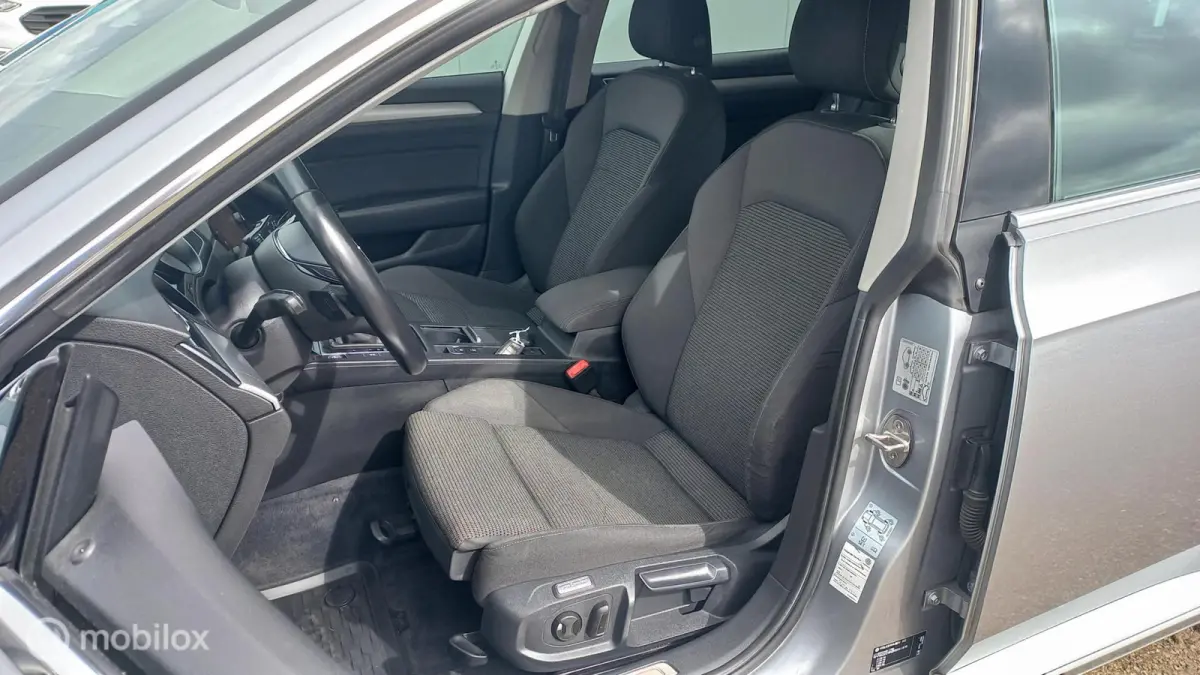 2.0 TDI Business R/ORIGINEEL NEDERLANDS/TREKHAAK