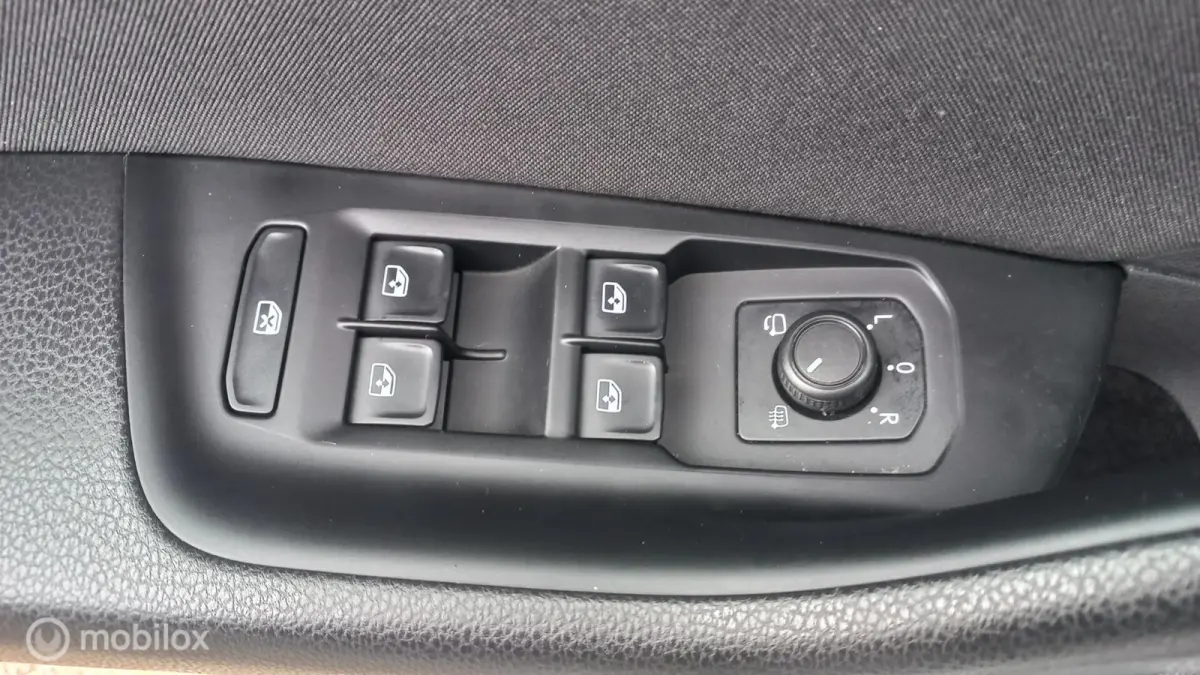 2.0 TDI Business R/ORIGINEEL NEDERLANDS/TREKHAAK