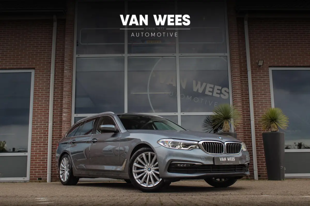 520i High Executive Edition | 2e eigenaar | NL auto | Adaptive LED | 19 inch | Sportstuur | Comfortstoelen | Memory | Display Key | Navigatie | Bluetooth | PDC