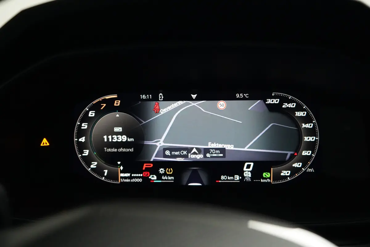 1.5 272PK VZ e-Hybrid DSG-6 Performance | TREKHAAK | NAVIGATIE | MATRIX LED | SENNHEISER SOUND | CAMERA | 19 INCH
