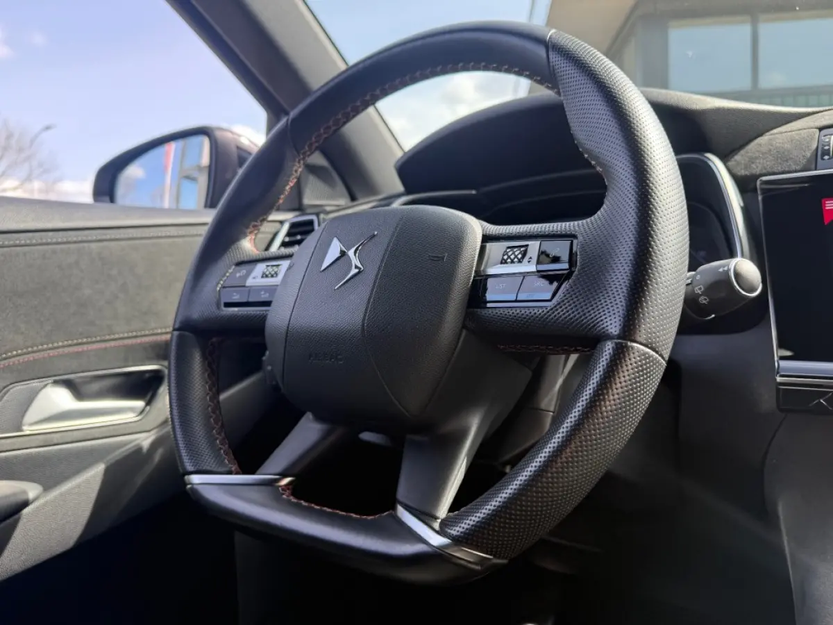 1.2 PT 130PK PERFORMANCE AUTOMAAT AIRCO NAVI.
