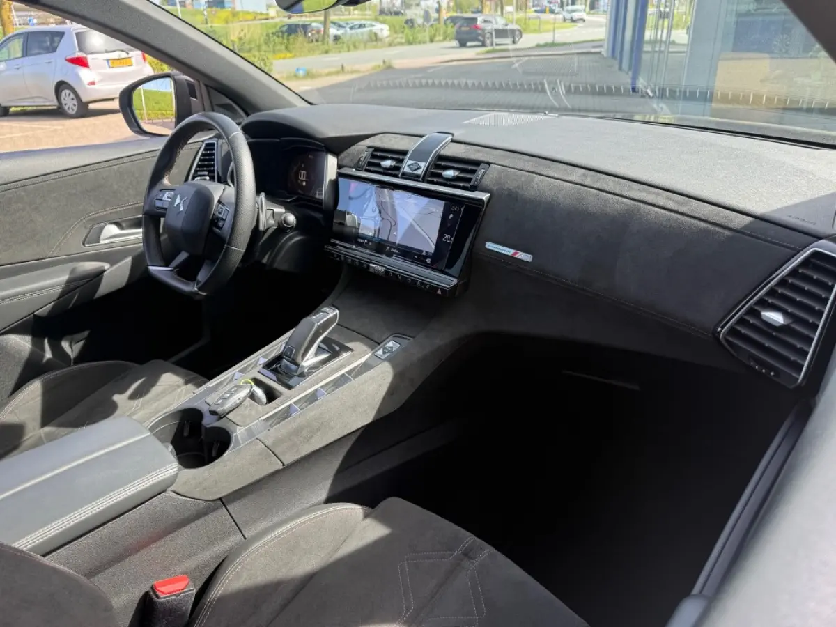 1.2 PT 130PK PERFORMANCE AUTOMAAT AIRCO NAVI.