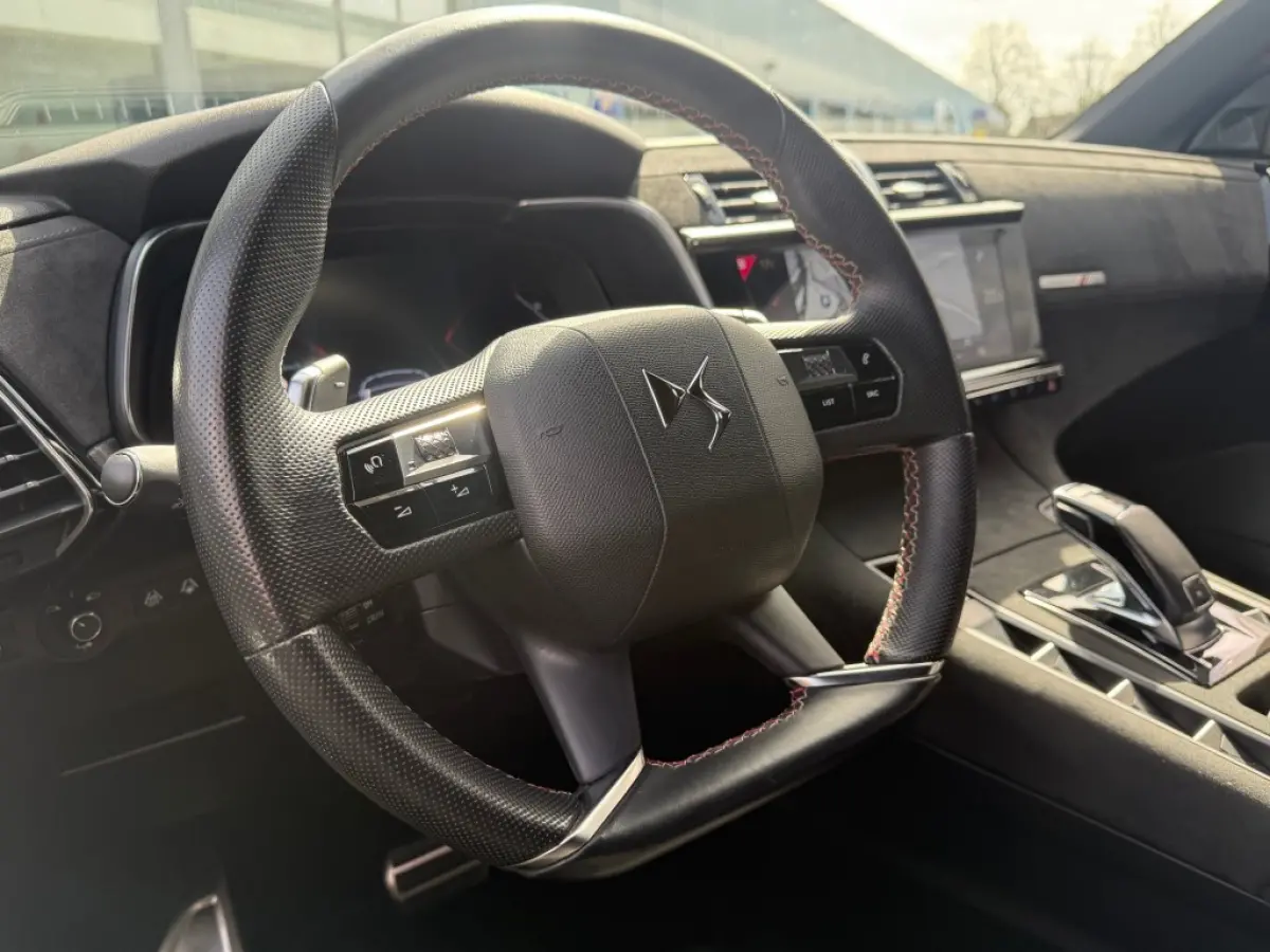 1.2 PT 130PK PERFORMANCE AUTOMAAT AIRCO NAVI.