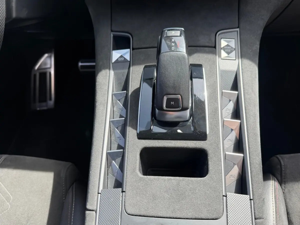 1.2 PT 130PK PERFORMANCE AUTOMAAT AIRCO NAVI.