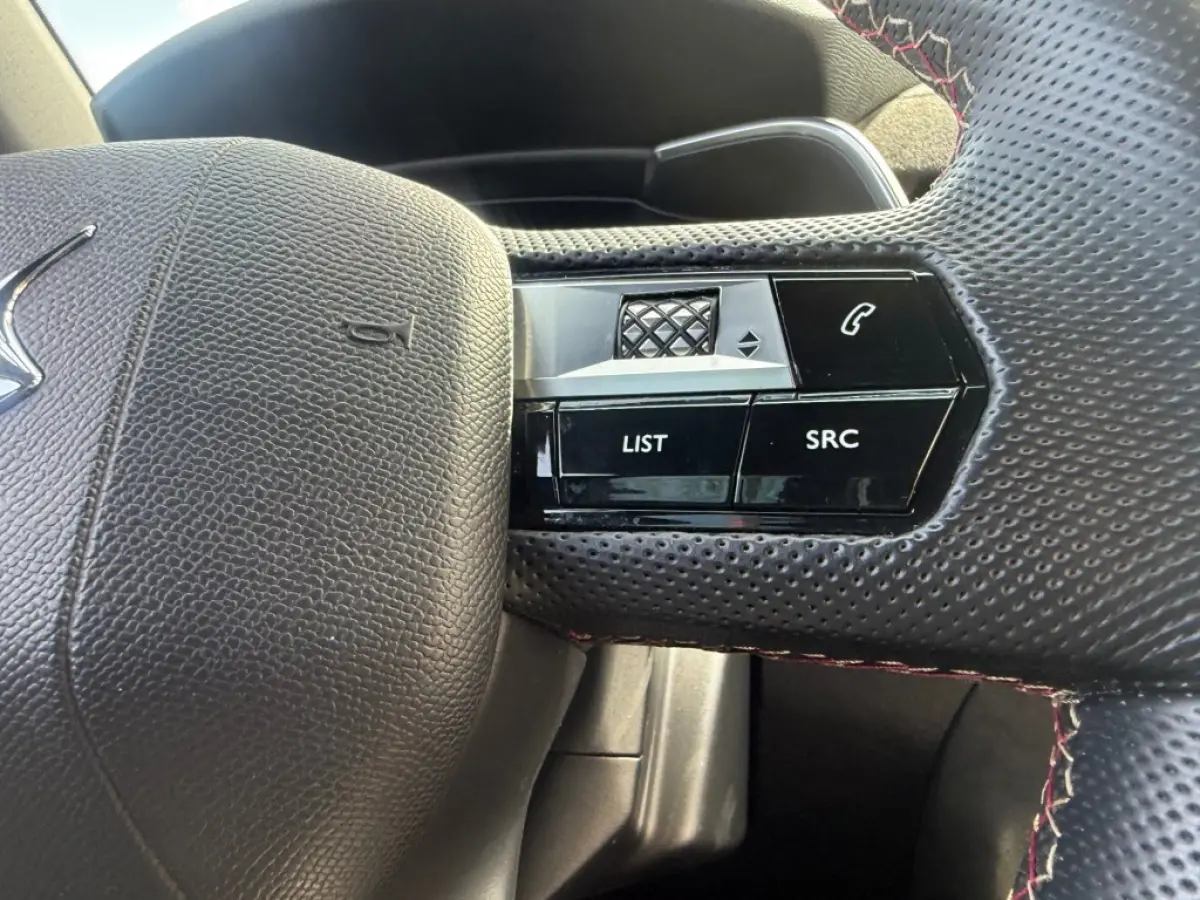 1.2 PT 130PK PERFORMANCE AUTOMAAT AIRCO NAVI.