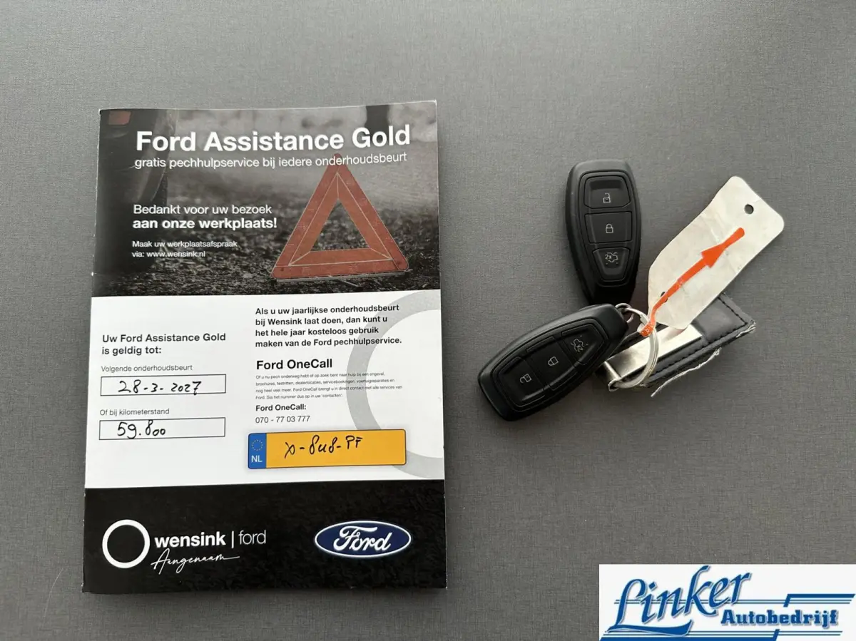 1.0 EcoBoost Hybrid Titanium - NL-AUTO PDC ACHTER BLUETOOTH