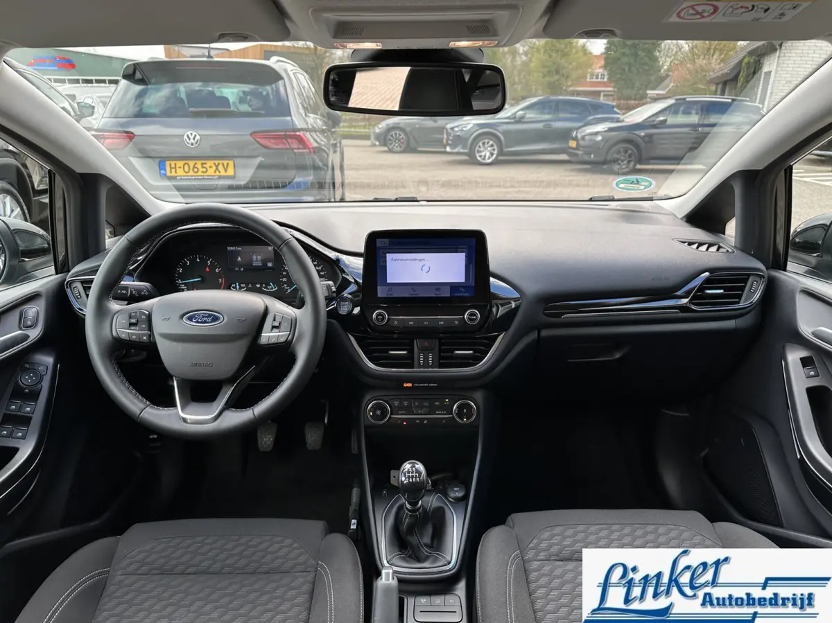 1.0 EcoBoost Hybrid Titanium - NL-AUTO PDC ACHTER BLUETOOTH