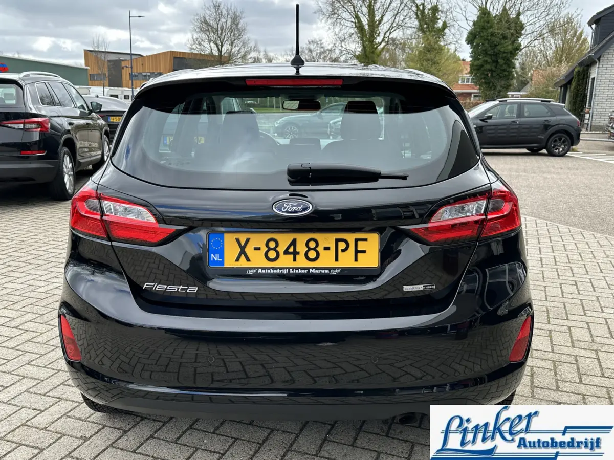 1.0 EcoBoost Hybrid Titanium - NL-AUTO PDC ACHTER BLUETOOTH