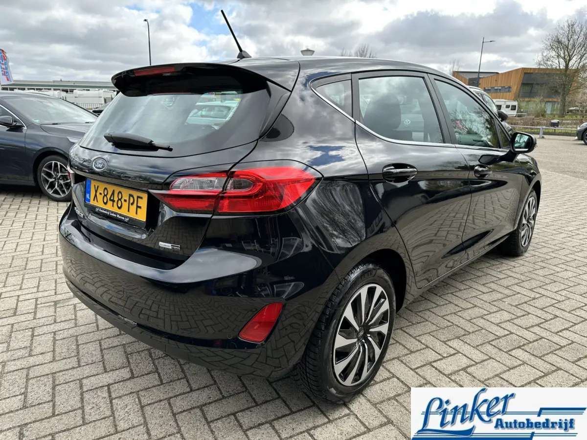 1.0 EcoBoost Hybrid Titanium - NL-AUTO PDC ACHTER BLUETOOTH