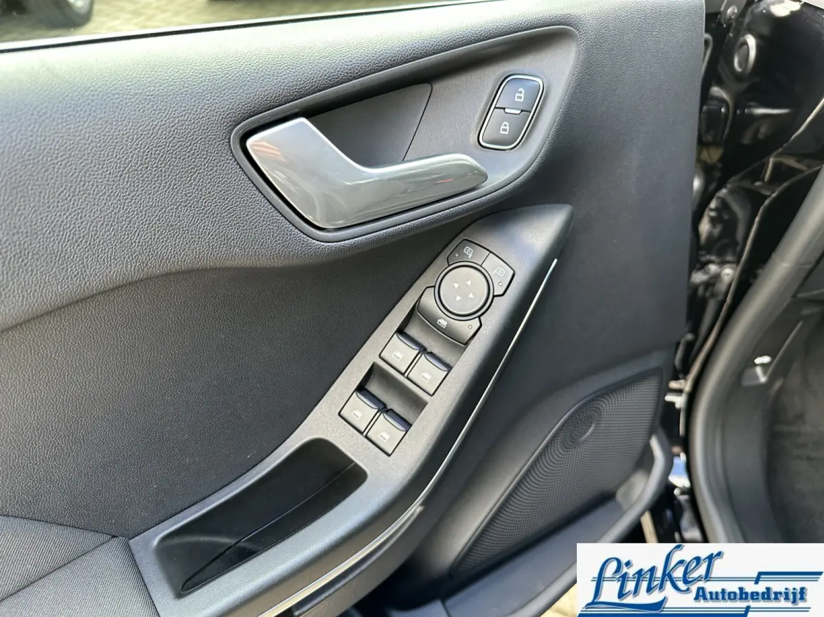 1.0 EcoBoost Hybrid Titanium - NL-AUTO PDC ACHTER BLUETOOTH