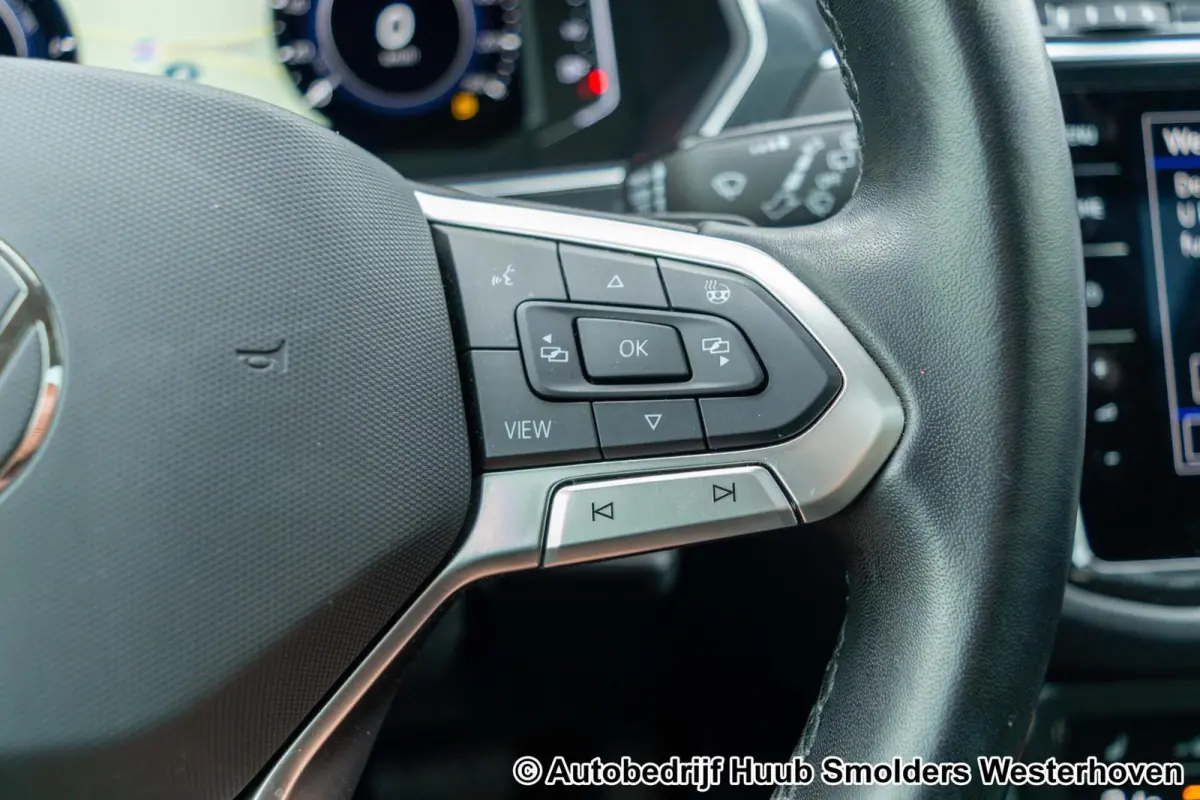 1.4 TSI eHybrid R-Line Business+
