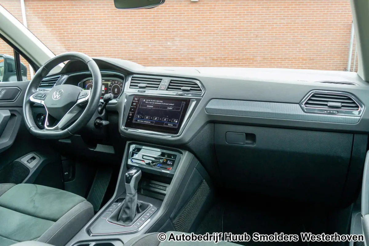 1.4 TSI eHybrid R-Line Business+