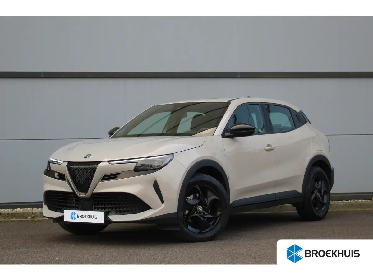 1.2 Turbo Hybrid Ibrida | Adaptive Cruise | Carplay | LED | LMV | Keyless | Climate Controle | PDC | | Adaptive Cruise | Carplay | LED | LMV | Keyless | Climate Controle | PDC |