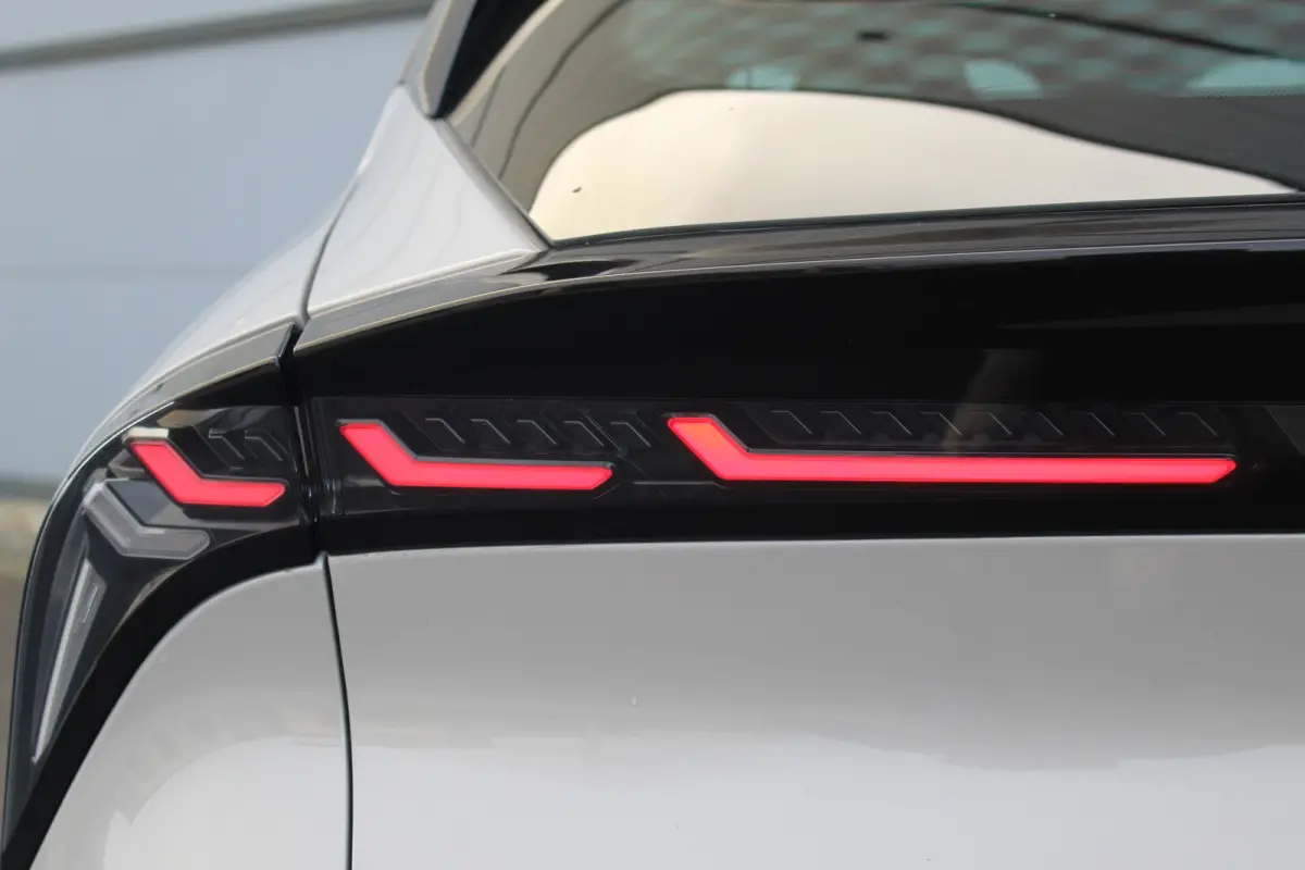 1.2 Turbo Hybrid Ibrida | Adaptive Cruise | Carplay | LED | LMV | Keyless | Climate Controle | PDC | | Adaptive Cruise | Carplay | LED | LMV | Keyless | Climate Controle | PDC |